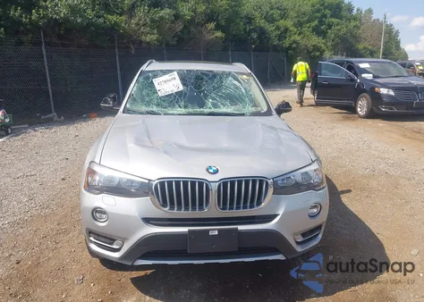 2017 BMW X3 xDrive28I z USA, uszkodzony, nr VIN 5UXWX9C31H0T22382